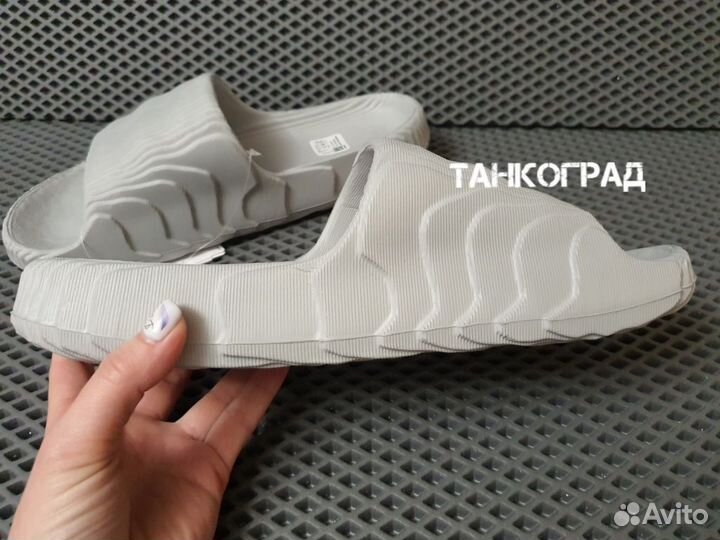 Сланцы мужские Adidas Adilette серые 40-45