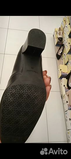 Туфли 38 размер,но они на 37 размер