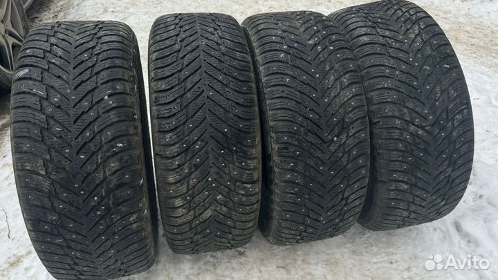 Nokian Tyres Hakkapeliitta 10p SUV 285/60 R18 T