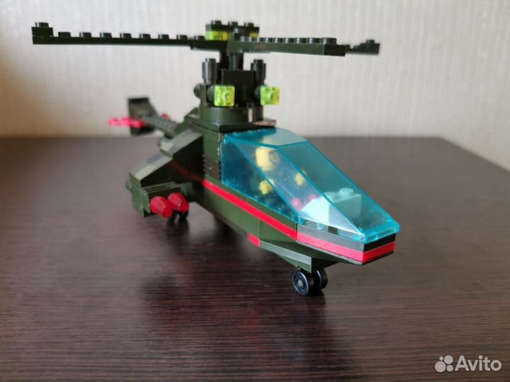 Вертолет Brick