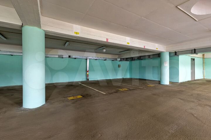 Машиноместо, 24 м²