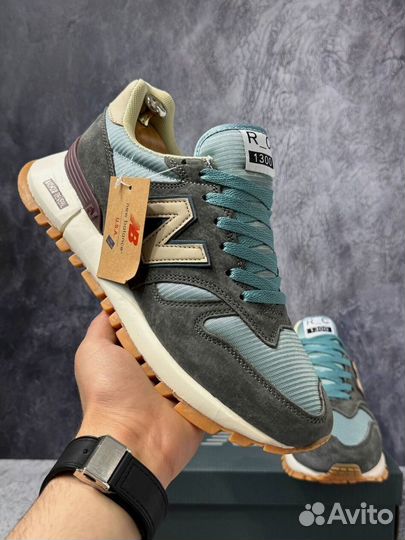 Кроссовки New Balance 1300