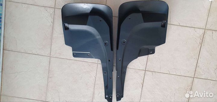 Land cruiser 200 Брызговики