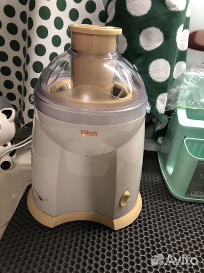 Соковыжималка Витек