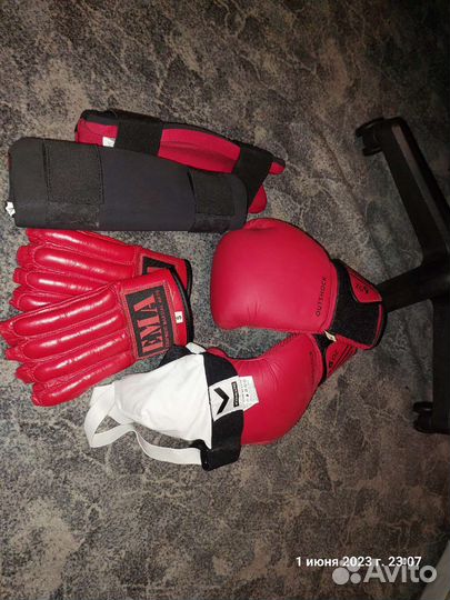 Перчатки для смешанных единоборств