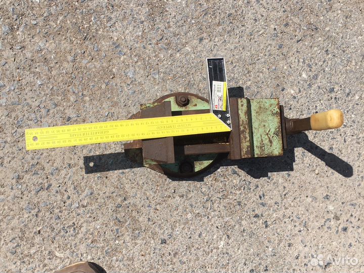 Тиски для сверлильного станка