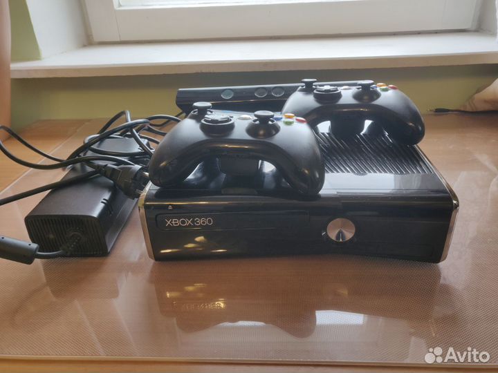 Xbox 360 Slim 250 Гб