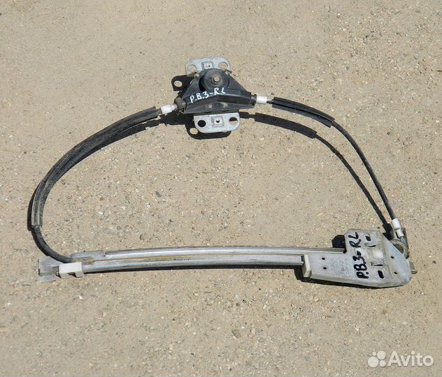 Стеклоподъемник задний левый VW Passat B3