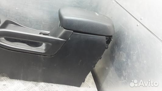 Подлокотник центральный KIA sportage 3 (HNT15IX01)