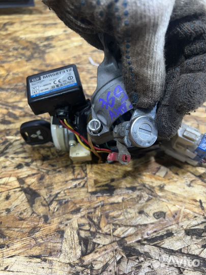 Замок зажигания Мицубиси Аутлендер CU 1