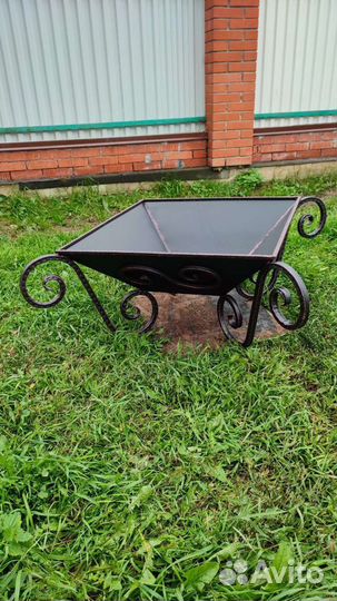 Кострище, уличный очаг, костровая чаша