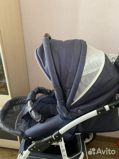 Детская коляска 3 в 1