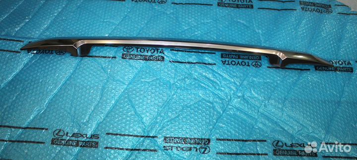 Молдинг багажника LX 570 рестайлинг 2 Оригинал бу