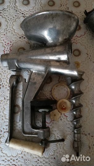 Соковыжималка шнековая ручная