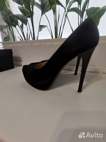 Туфли женские 38 размер черные натуральная замша