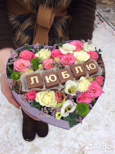 Композиции Коробчки и Цветы Букеты Роз