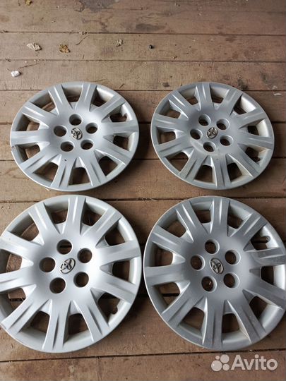 Продам колпаки Тойота Королла е150