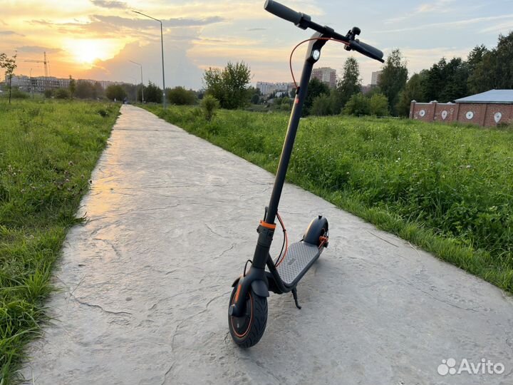 Электросамокат ninebot kickscooter F40