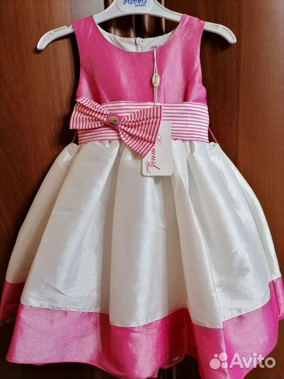 Платье для девочки новое