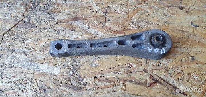 Опора двигателя задняя Volkswagen Tiguan 2007-2011