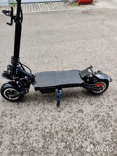 Электросамокат Ultron T128