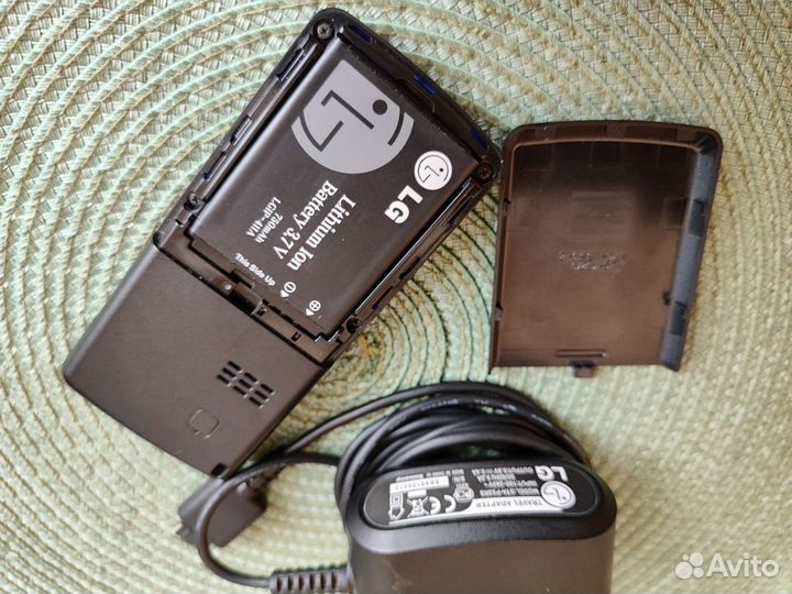 Телефон LG kg 270