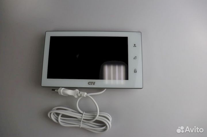 Надёжный домофон защити семью