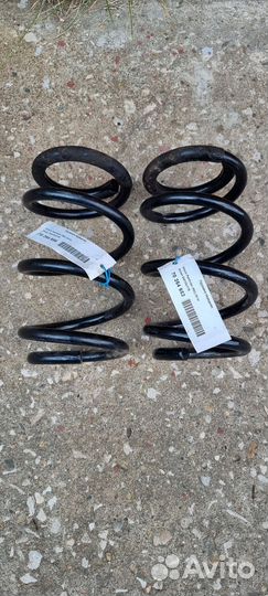 Пружины передние Nissan Pathfinder R52