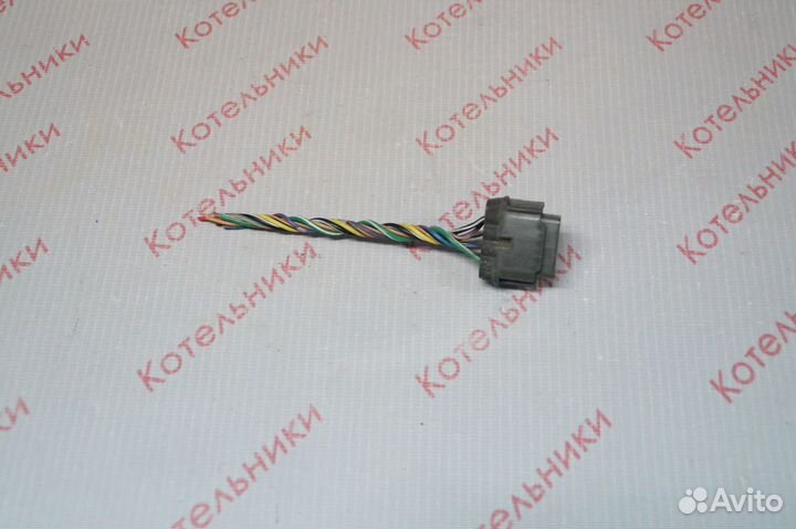 Nissan 22100-1N510 Разъем трамблера