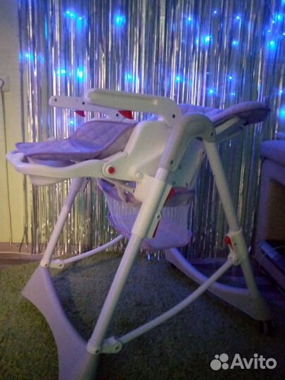 Стульчик для кормления Babyton пурпурного цвета