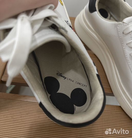 Кроссовки Moaconcept x Disney