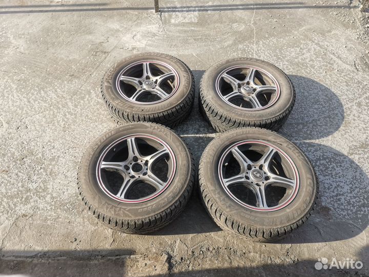 Продам зимний комплект колес на 15