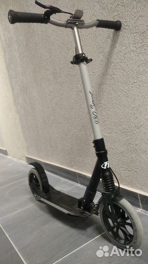 Городской самокат TechTeam Sport 230R, черно-белый