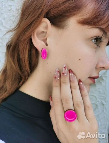 Серьги светятся в темноте