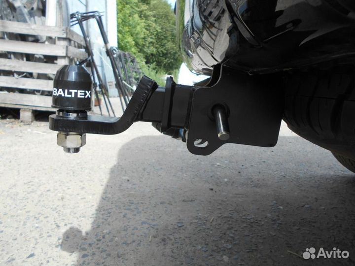 Фаркоп под квадрат Тоета Ленд Крузер 150 прадо