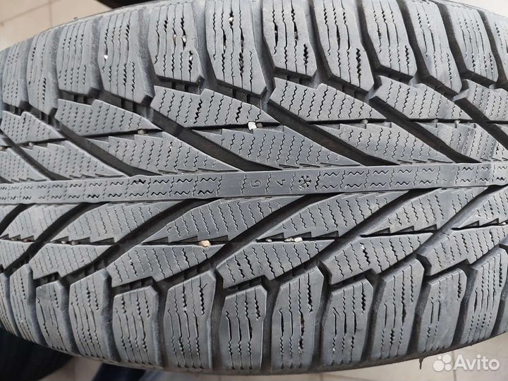 Nokian Tyres Hakkapeliitta R2 SUV 245/60 R18