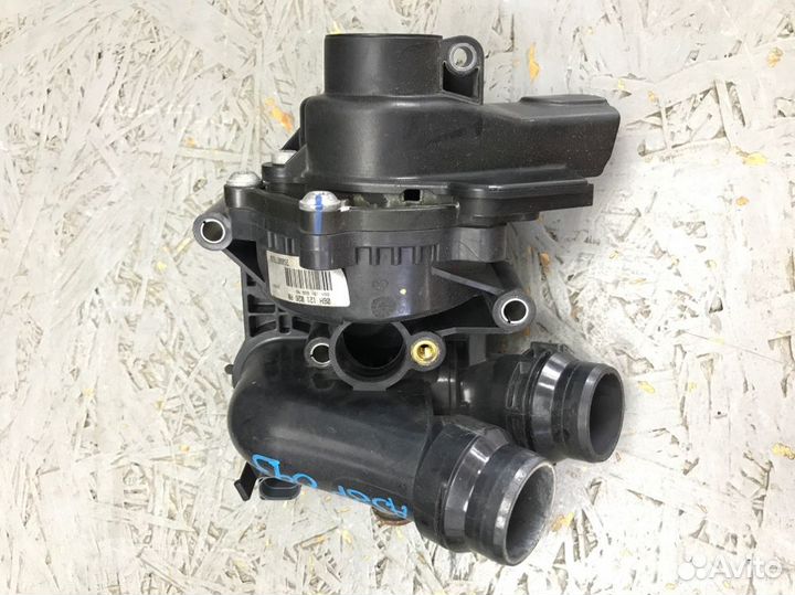 Насос водяной (помпа) Audi A3 8P ccza 2008