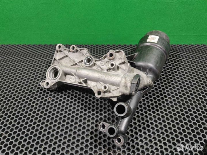 Корпус масляного фильтра Mercedes C W204 2009