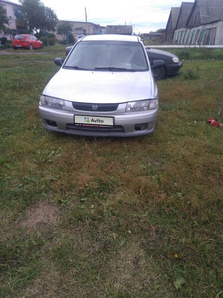 Mazda 323: фото владельца
