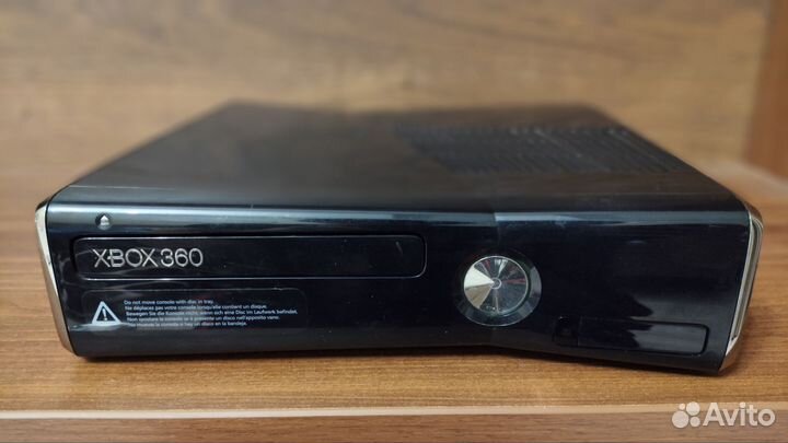 Xbox 360 Slim Lt 3.0 + куча игр
