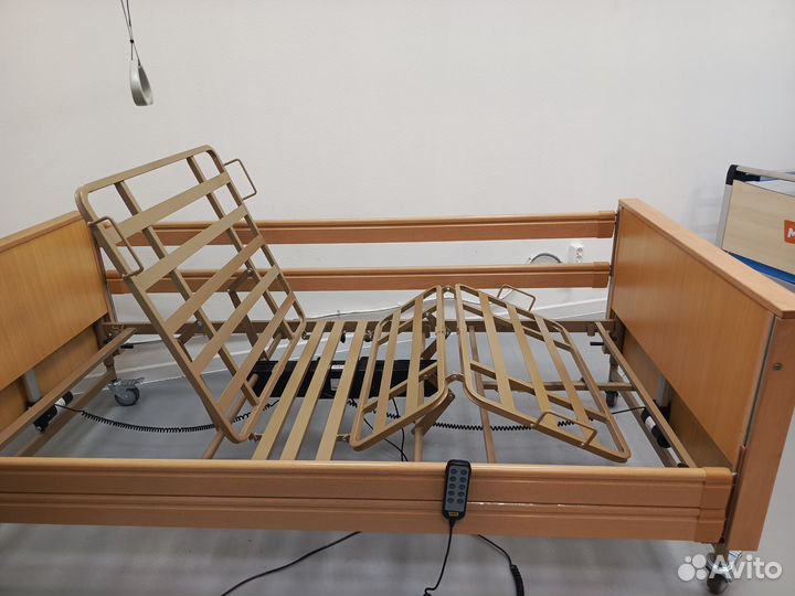 Кровать медицинская для лежачих больных