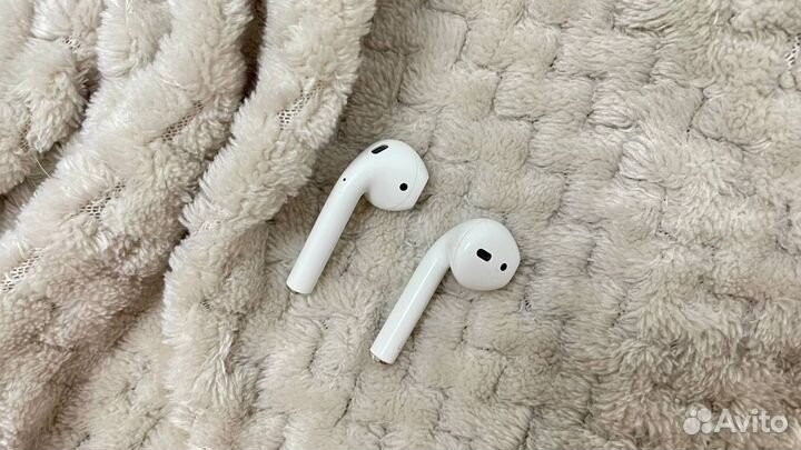 Наушники и Кейс для airpods