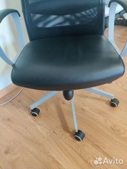 Компьютерное кресло IKEA markus