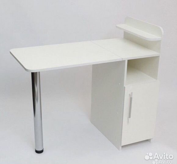 Маникюрный стол складной