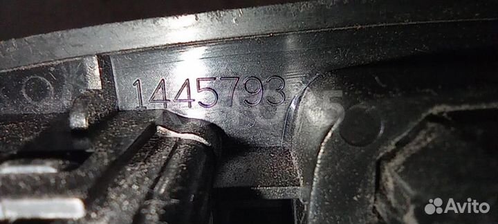 Блок управления стеклоподъемниками передней правой