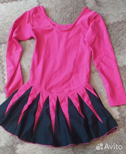 Купальник гимнастический с клиньями р.р.134-146