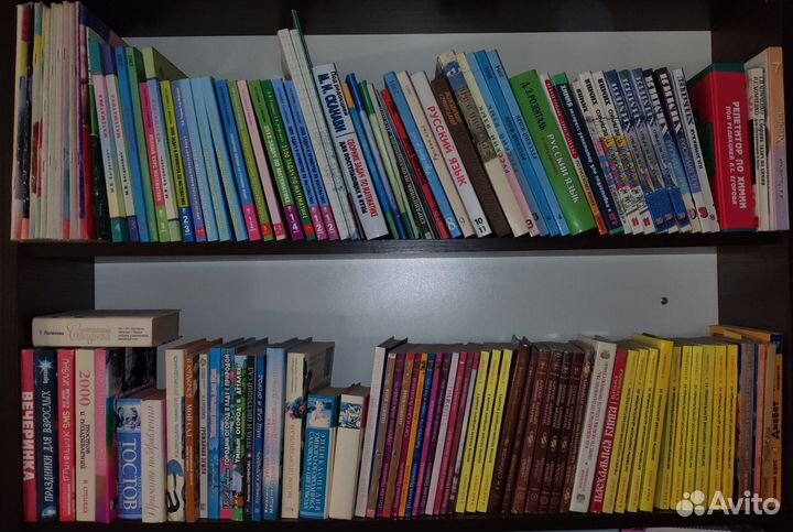 Книги в связи с закрытием магазина