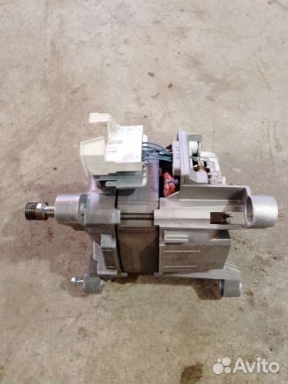 Двигататель стиральной машины