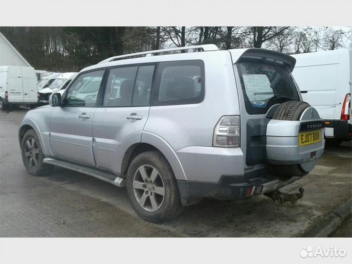 Разбор на запчасти Mitsubishi Pajero 2006-2011