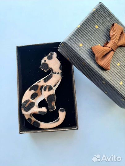 Брошь леопард